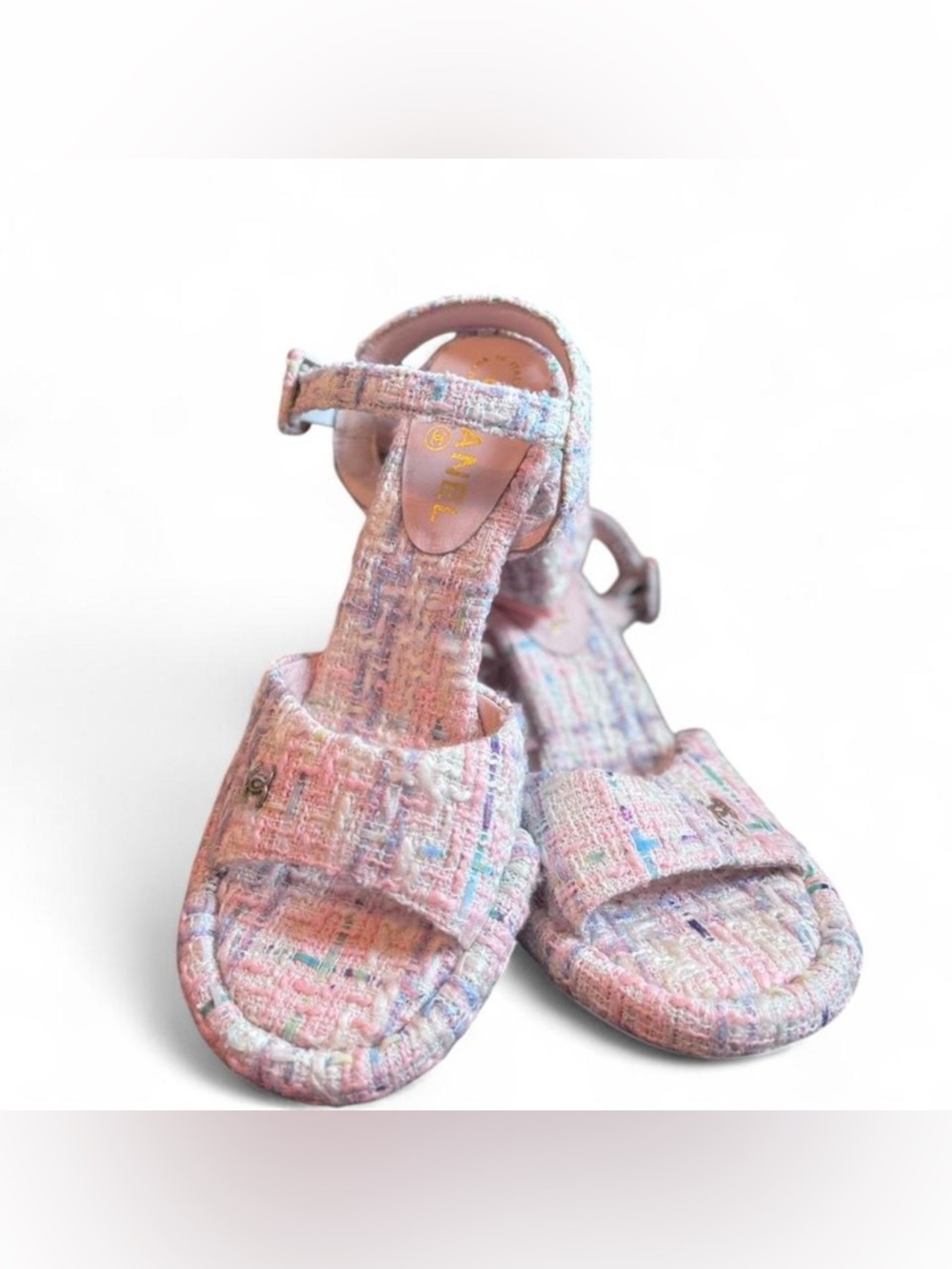 Chanel multicolored tweed heel